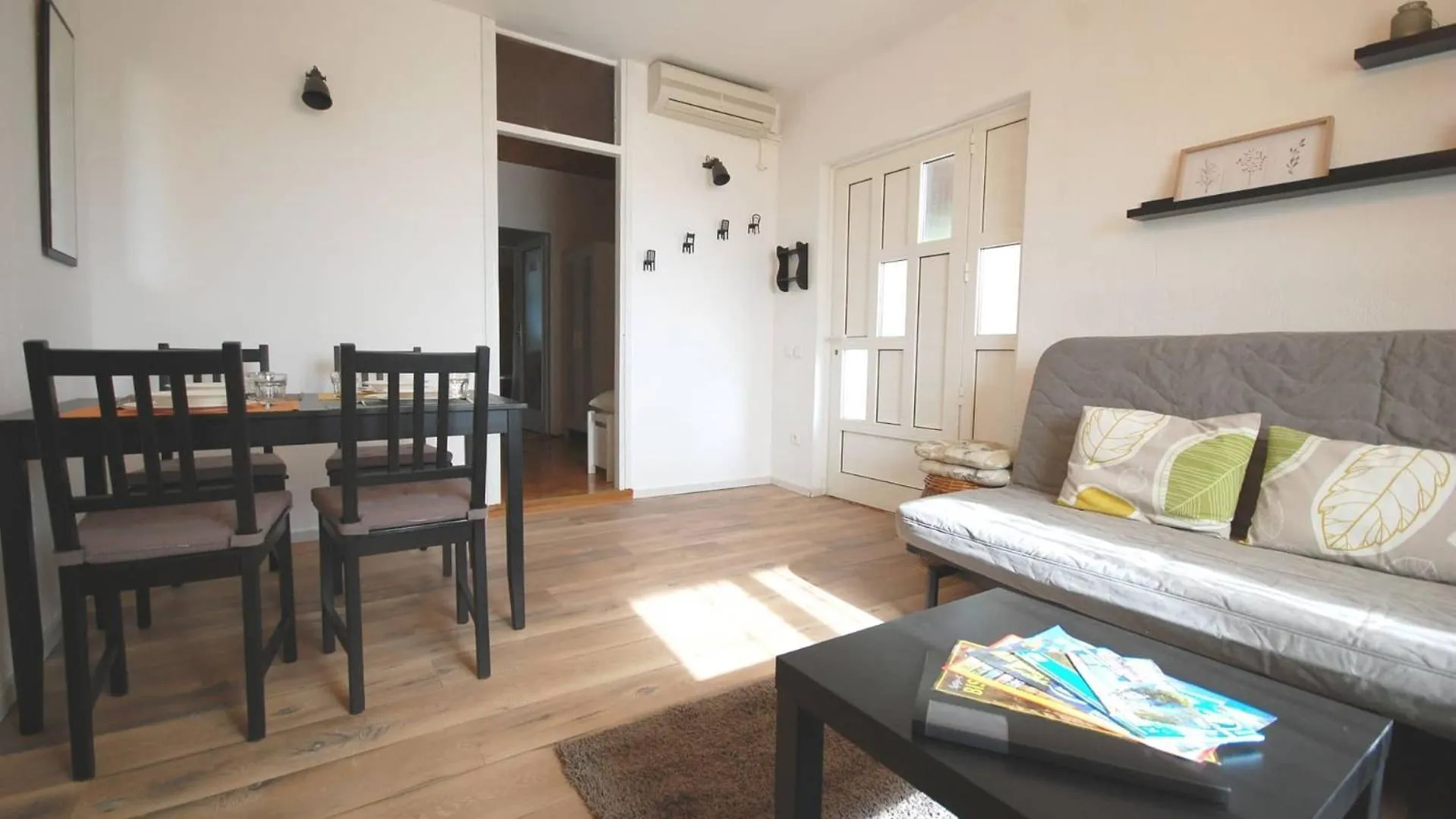 Apartments With A Parking Space Njivice, Krk - 21769 Croatia